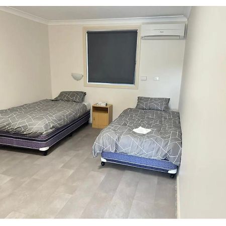 Yetholme Motel Esterno foto